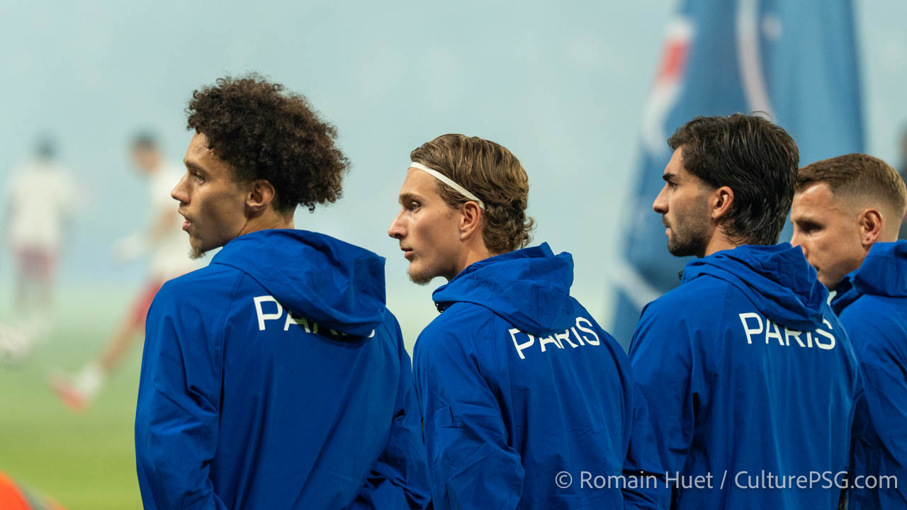 Non-convoqué par Rudi Garcia pour la dernière Coupe du monde, Mika Godts vient d'être appelé par le nouveau sélectionneur de la Belgique pour ses quatre prochains matches de Ligue des nations, dont deux contre la France de Zinedine Zidane.