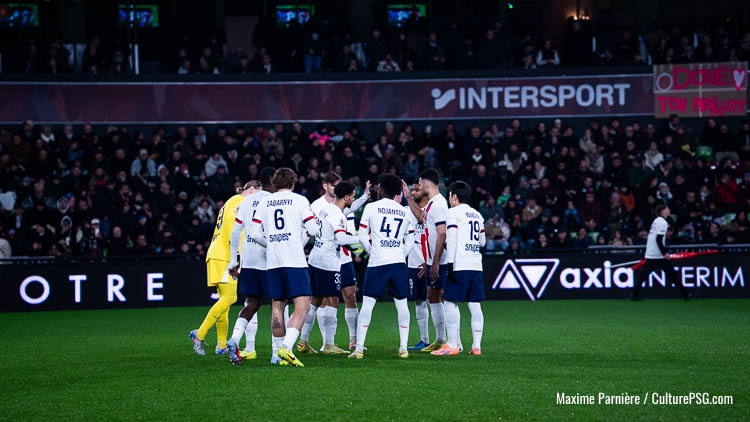 Après la victoire de son équipe à Metz (2-3), Luis Enrique n'a pas caché au micro de Ligue 1+ que ce fut difficile sur la fin, notamment car il manquait de choix au milieu de terrain pour garder la mainmise sur le jeu.