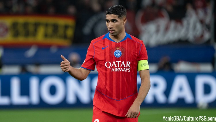 Sacré Joueur africain de l'année 2025 mercredi soir à Rabat, Achraf Hakimi a reçu les félicitations de plusieurs coéquipiers du PSG, mais pas que. Son compatriote marocain et défenseur de l'OM Nayef Aguerd l'a aussi félicité, comme ses amis Ethan et Kylian Mbappé.