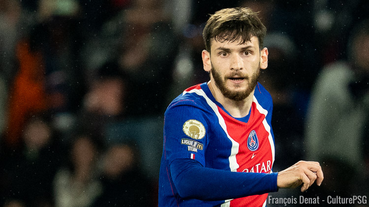 Sans agent depuis quelques mois, Khvicha Kvaratskhelia a fait un choix loin d'être neutre puisqu'il vient de rejoindre Moussa Sissoko, l'agent le plus influent au PSG depuis quelques années.