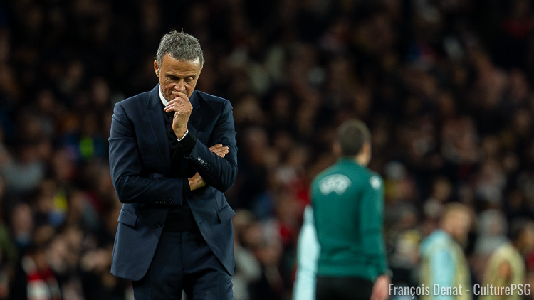 Dans une interview accordée à l'UEFA la semaine dernière, Luis Enrique a comparé les styles de jeu du PSG et d'Arsenal et annoncé sa volonté de ne pas jouer comme d'habitude pour battre les Gunners.