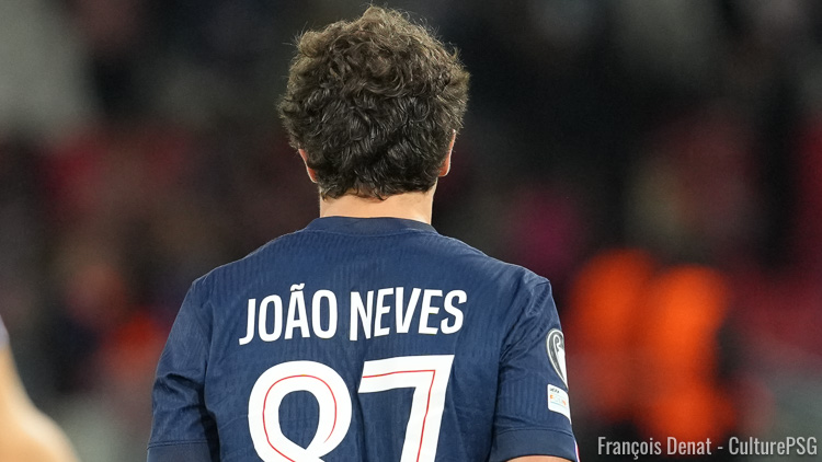 Opposé à l'Arménie pour valider son ticket pour la Coupe du Monde 2026, le Portugal a pu compter sur les Parisiens Gonçalo Ramos et João Neves pour marquer quatre buts, dont trois coup sur coup, contre l'Arménie et faire un grand pas vers le mondial. Voici tous les buts de Ramos et Neves avec le Portugal en video :