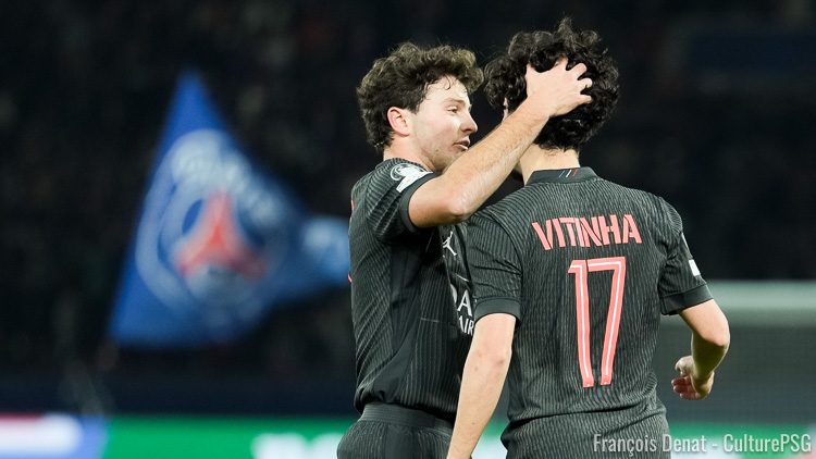 A la veille du match Auxerre/PSG de la 19e journée de Ligue 1, ce vendredi à 20h, il est déjà possible de définir les premières tendances concernant les compositions d'équipe du match. Trois jours après sa défaite à Lisbonne, le PSG devrait se présenter avec une équipe largement remaniée, mais avec quelques retours bienvenus.