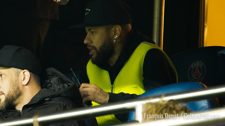 Rés. sociaux : Herrera et Thiago Silva chambrent Neymar sur son gilet jaune  | CulturePSG