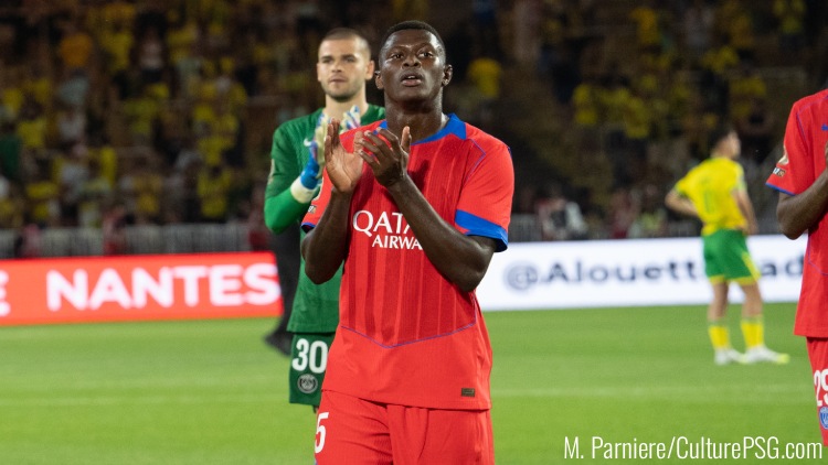 Mendes récupère le badge de Barcola