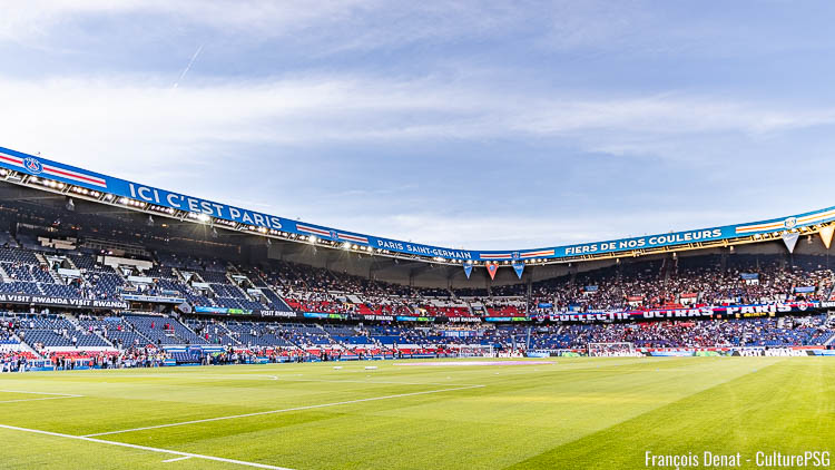 Après plusieurs années de discussions et d'études, le dossier du futur stade du PSG approche enfin de son dénouement. Selon L'Équipe, les derniers comités de pilotage avec les trois candidatures encore en lice sont programmés mi-octobre et le club souhaite désormais trancher rapidement.