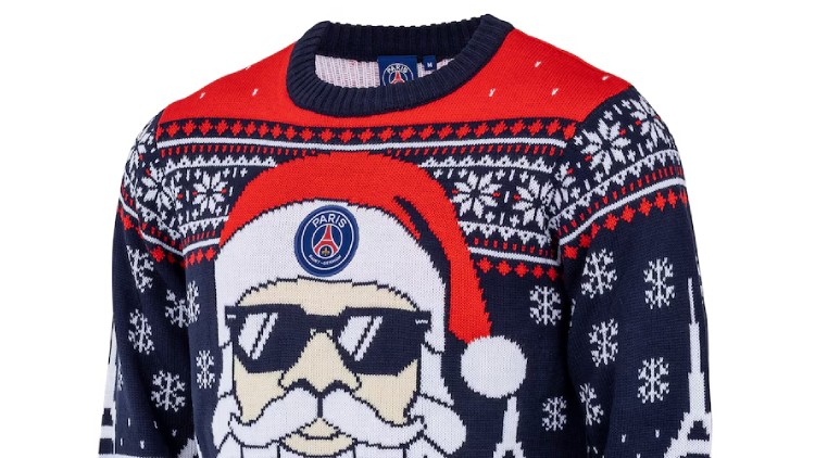 A un peu plus d'un mois des fêtes de fin d'année, le PSG vient de dévoiler sa collection de Noël 2025 avec plusieurs articles, dont son fameux pull de Noël.