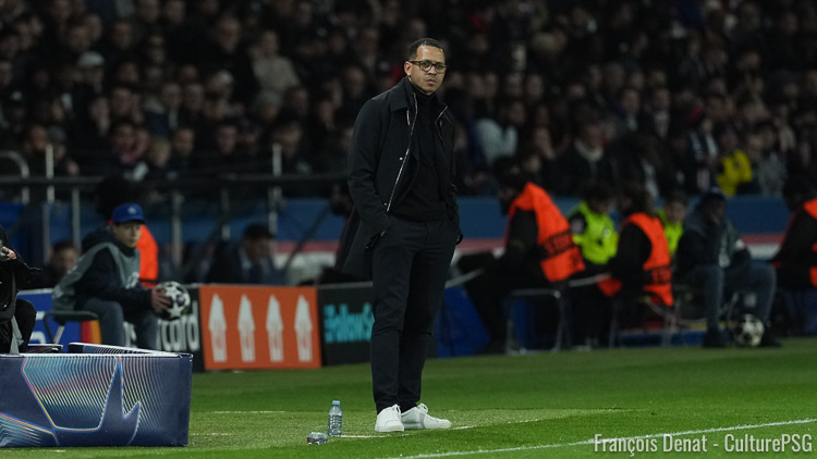 Pendant que le PSG se préparait tranquillement pour son huitième de finale retour de Champions League, Chelsea a vécu un samedi raté de fond en comble : défaite à domicile, aucun but marqué et absence totale de turnover.