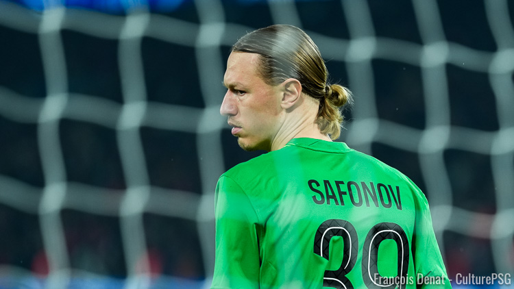 La presse du jour s'accorde pas vraiment sur les compositions d'équipe du Metz/PSG de ce samedi soir (19h). Les doutes concernent plutôt le PSG, et dans absolument toutes les lignes puisque même le gardien de but est concerné !