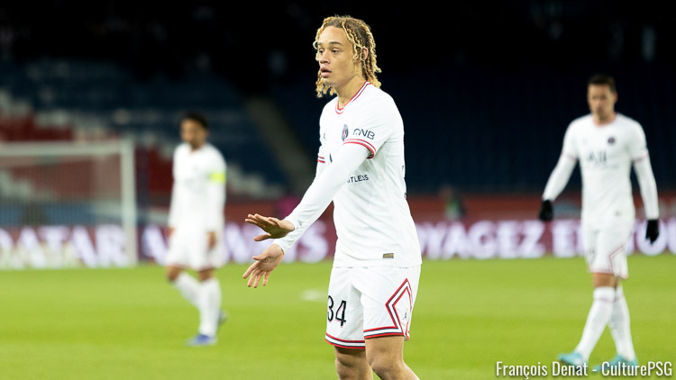 Mercato : Leipzig promet au PSG « une lutte intense » pour Xavi Simons thumbnail