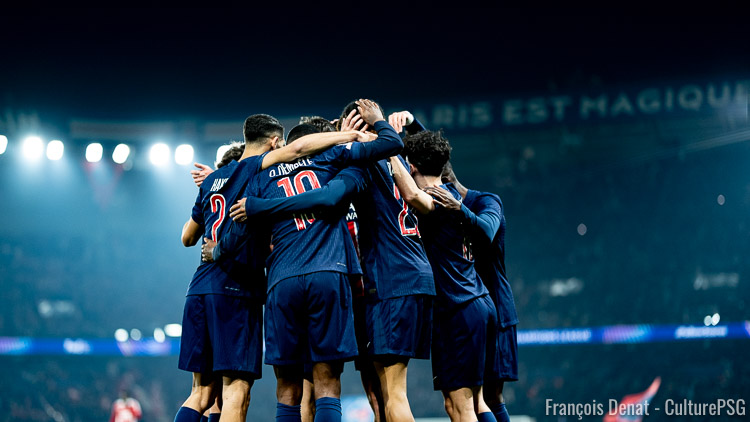 Le PSG a diffusé ces dernières heures une vidéo de près de 20 minutes des coulisses de la double-confrontation face à Brest en Champions League. L'occasion de voir plusieurs images inédites et d'avoir quelques nouvelles de l'état d'esprit de Warren Zaïre-Emery, blessé.