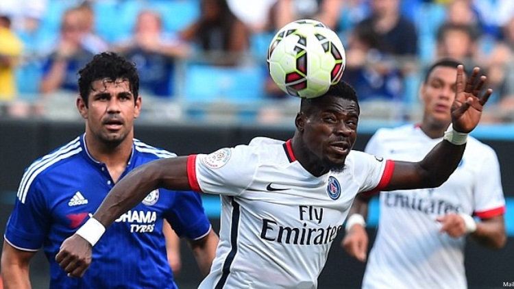 Selon le journal L'Equipe du jour, le PSG envisage de transférer Serge Aurier l'été prochain et le joueur ne devrait plus rejouer avec le PSG d'ici là.