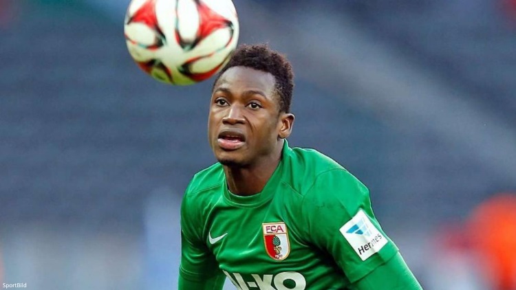 D'après SportBild, le PSG fait partie des prétendants à Abdul Rahman Baba, le jeune latéral gauche d'Augsburg (21 ans). Chelsea serait en avance sur le dossier.
