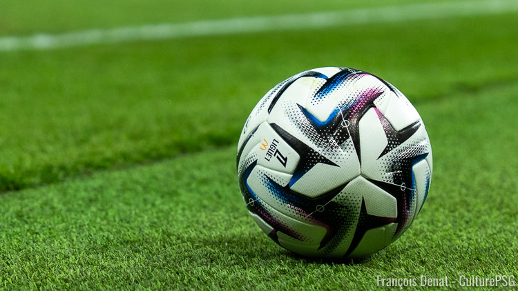 La LFP a dévoilé la programmation TV des journées 13, 14, 15 et 16 de Ligue 1 et le PSG jouera son dernier match de l'année 2025 en championnat à Metz, à un horaire pour le moins inhabituel.