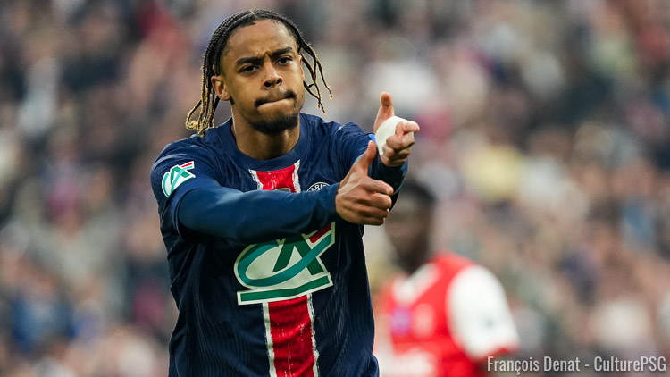 A la veille de la finale de Champions League, une tendance se dégage concernant les compositions probables de PSG/Inter, notamment concernant le choix de l'attaquant parisien pour accompagner Ousmane Dembélé et Khvicha Kvaratskhelia.
