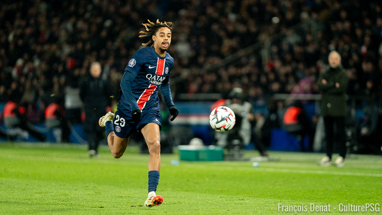 De retour dans un Groupama Stadium où il va être très chahuté vu son départ de l'OL il y a 18 mois, Bradley Barcola a tout intérêt à maîtriser ses nerfs vu son casier disciplinaire du moment.