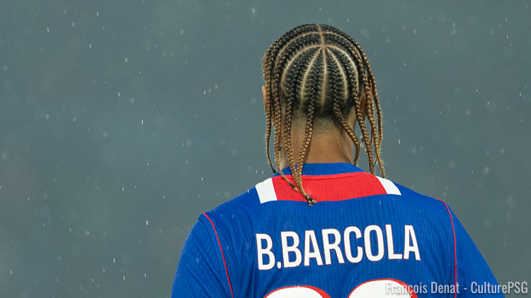 Le PSG a l'occasion de remporter son deuxième trophée de la saison ce dimanche à Lens, face au RCL. Malgré leur présence dans le groupe retenu par Luis Enrique, Bradley Barcola et Ibrahim Mbaye ne figurent pas sur la feuille de match.
