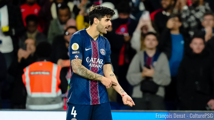 Resté sur le banc vendredi dernier lors de la victoire 5-0 du Brésil face à la Corée du Sud de Lee Kang-in, Lucas Beraldo est attendu dans le onze de départ de la Seleção ce mardi face au Japon, toujours en amical. Un petit évènement pour le défenseur parisien.