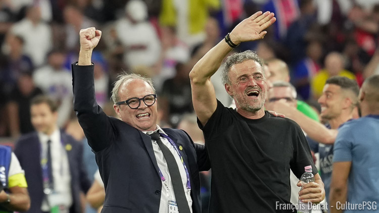 Deux jours après le nouveau sacre du PSG en Ligue des champions, L'Équipe fait le point ce lundi sur le mercato estival à venir. Éli Junior Kroupi, l'attaquant franco-portugais de Bournemouth, est notamment annoncé dans le viseur du club parisien, tandis que Julian Alvarez, l'attaquant argentin de l'Atlético de Madrid, s'en éloigne.