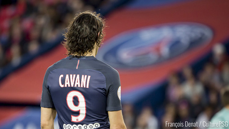 Sans club depuis la fin de sa courte aventure en Indonésie, Layvin Kurzawa n'a rien manqué de la victoire du PSG à Marseille dimanche soir et a notamment comparé Ferran Torres à Edinson Cavani, ce qui est évidemment un compliment.
