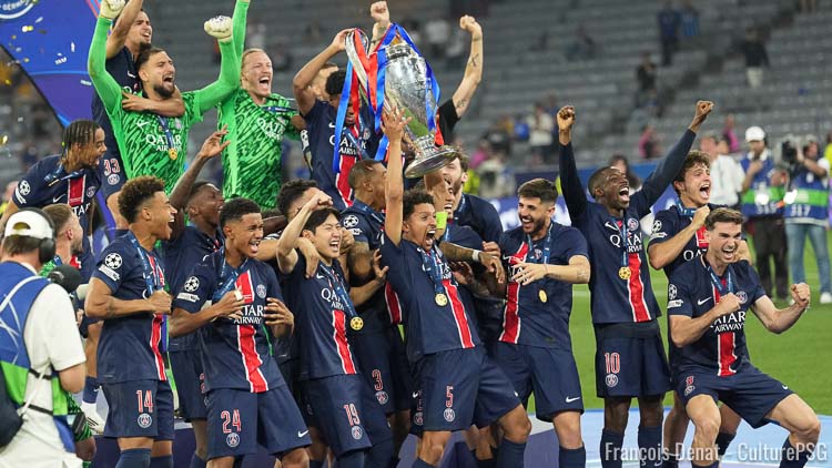 Le PSG vient de mettre en vente de nouveaux produits sur sa boutique en ligne après sa victoire en finale de Champions League avec plusieurs cadres et affiches déjà légendaires.