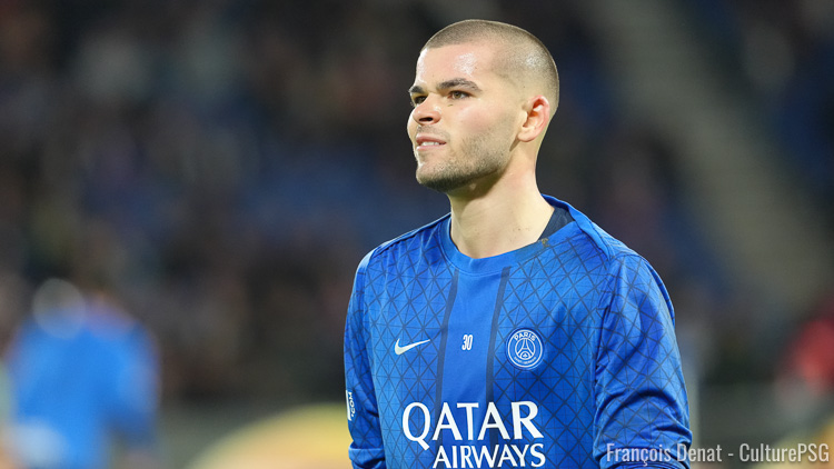 Tous les trois titulaires dimanche face à l'Azerbaïdjan lors de la victoire 3-1 de l'équipe de France, Warren Zaïre-Emery, Lucas Chevalier et Lucas Hernandez ont signé une performance dans la lignée de leurs récentes prestations au PSG.