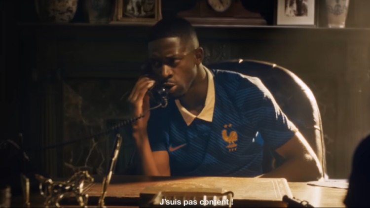 Ousmane Dembélé et Désiré Doué ont joué la comédie pour la dernière publicité géniale d'Orange, partenaire de l'équipe de France de football, en vue de la Coupe du monde 2026.