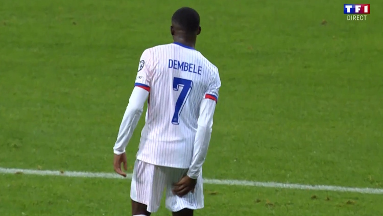 La victoire de l'équipe de France face à l'Ukraine en Pologne (2-0) a été marquée par les deux blessures d'Ousmane Dembélé et Désiré Doué. Celle du premier rend le staff du PSG absolument furieux, de par les risques pris par Didier Deschamps.