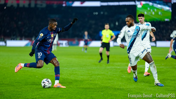 Malgré une fin de match jouée sans forcer, le PSG a logiquement dominé le Paris FC (2-1) ce dimanche soir, avec des individualités parisiennes à des niveaux de performance assez différents. Voici les notes des joueurs du PSG contre le Paris FC (2-1) :