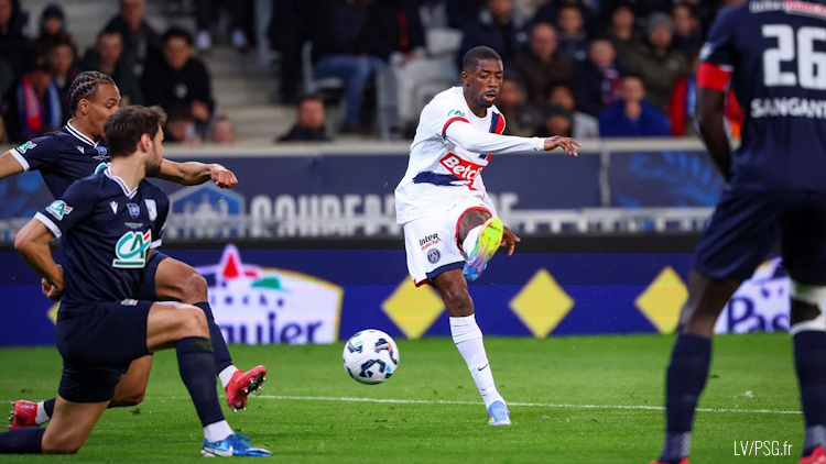 Après une demi-heure catastrophique et marquée par deux buts adverses, le PSG s'est pourtant imposé 4-2 face à Dunkerque ce mardi en demi-finale de la Coupe de France, porté notamment par un très grand Ousmane Dembélé. En attendant nos performances individuelles détaillées, retrouvez nos notes (sur 10) des joueurs parisiens, à chaud.