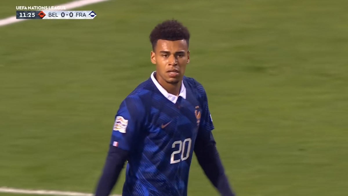 Trois Parisiens ont débuté le match Belgique/France remporté 1-0 par les Bleus lundi soir à Bruxelles : Désiré Doué et Maghnes Akliouche côté français, Mika Godts côté belge. Leurs performances ont été globalement appréciées par les médias français et belges. Revue de presse de leurs notes.