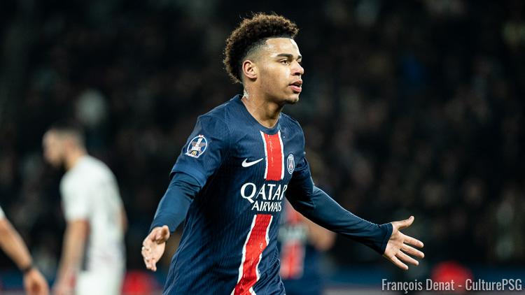 Courtisé l'été dernier par le PSG et le Bayern Munich, Désiré Doué a opté pour le projet du club parisien, qui a négocié avec Rennes un transfert à 50 millions d'euros plus des bonus assez importants. La moitié de ces bonus devraient d'ailleurs bientôt être débloqués.
