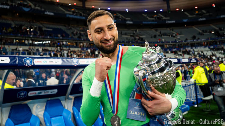 A cinq jours de la finale de Champions League PSG/Inter, tout le monde y va de son petit commentaire. Légende du football italien et de la Roma, Francesco Totti voit une finale équilibrée et un Gianluigi Donnarumma potentiellement déterminant sur cette finale.
