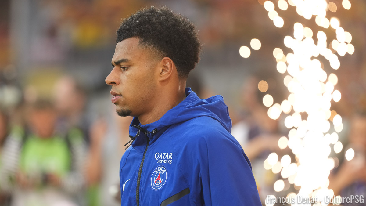 A la veille d'un OM/PSG qui s'annonce bien déséquilibré, un vrai doute entoure le nom du troisième attaquant qu'alignera Luis Enrique. Si Dembélé et Ferran Torres ont une belle longueur d'avance, Désiré Doué pourrait être préféré à Khvicha Kvaratskhelia pour le dernier poste du trio offensif.