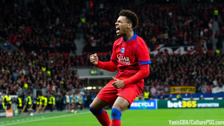 La 3e journée de Champions League a été la plus prolifique de l'histoire en terme de buts avec 71 buts inscrits sur les 18 matches, dont 9 lors du carton 7-2 du PSG à Leverkusen.