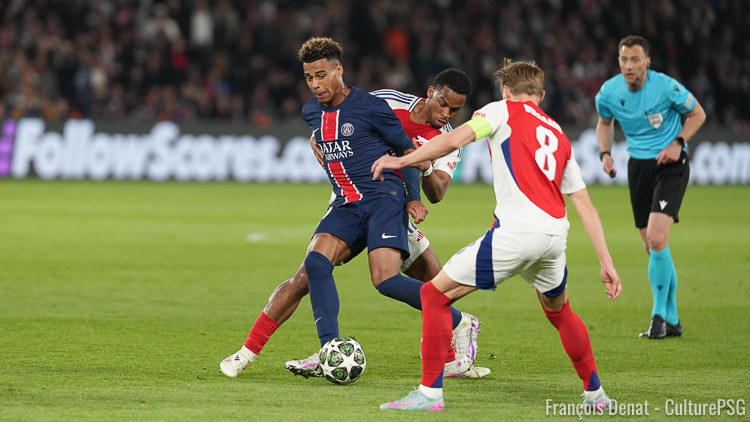 Alors qu'il a beaucoup été question du manque de rythme éventuel des cadres du PSG avec deux semaines sans match avant la finale contre Arsenal, ceux du club anglais sont pas loin d'être dans le même cas vu l'énorme turnover proposé par Mikel Arteta ce dimanche. Et les deux entraîneurs ont un problème sur le même poste.