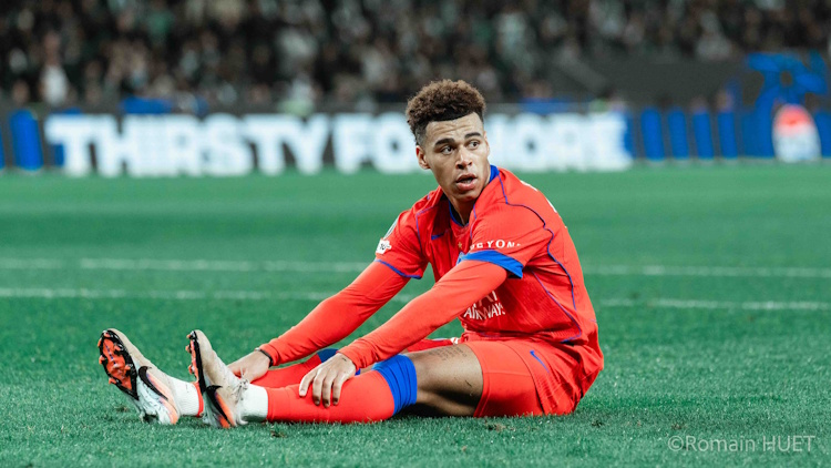 En déplacement sur la pelouse du Sporting Portugal, le PSG s'est incliné 2-1 sur deux buts en fin de partie, même si Kvaratskhelia avait égalisé entre temps. Retour sur les performances individuelles des Parisiens au cas par cas.