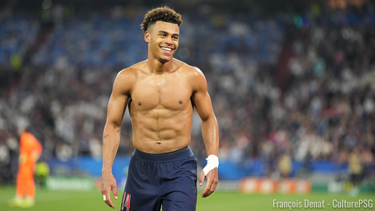 Le PSG a rendu hommage à son Golden Boy Désiré Doué en publiant une vidéo de 33 minutes retraçant ses exploits de la saison passée avec ses buts, ses gestes techniques, ses célébrations. L'occasion de revoir son bijou face à Aston Villa, son doublé contre l'Inter Milan ainsi que quelques coulisses de la récente cérémonie du Golden Boy 2025, qui a eu lieu lundi soir à Turin.