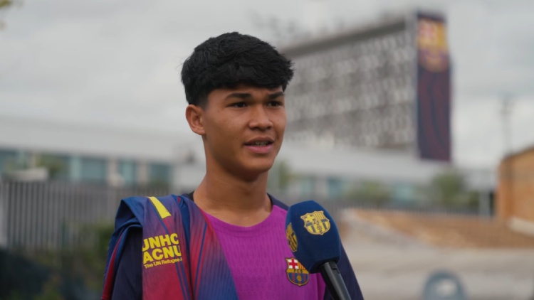 En passe de s'engager jusqu'en 2030 au PSG, quel numéro de maillot va choisir Dro Fernandez ? Tour d'horizon de ceux qui sont disponibles et qui pourraient intéresser le jeune milieu offensif espagnol de 18 ans.