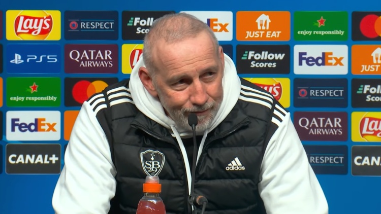 Eric Roy s'est rappelé au bon souvenir de sa carrière de joueur de l'OM avant le barrage retour de Champions League entre son Brest et le PSG. L'entraîneur brestois, qui a de nouveau été très élogieux envers son adversaire, veut croire à un exploit de son équipe ce soir.