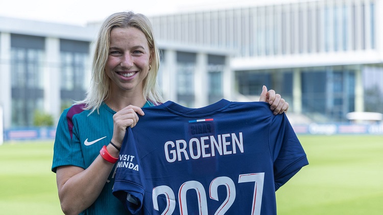 La milieu de terrain internationale néerlandaise Jackie Groenen prolonge son contrat avec le PSG. Elle sera sous contrat avec le club parisien jusqu'au 30 juin 2027.