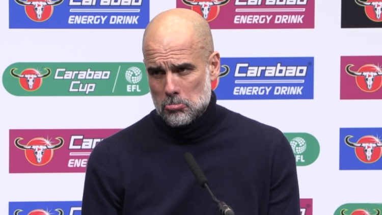 Manchester City a battu Arsenal dimanche à Wembley en finale de la League Cup et Pep Guardiola était très fier après la rencontre, estimant que son équipe avait battu l'une des trois meilleures équipes d'Europe. Un trio dans lequel il ne place pas le PSG.