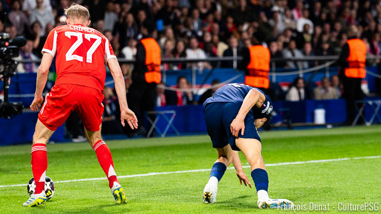 Au lendemain de PSG/Bayern, les nouvelles n'étaient pas très bonnes pour Achraf Hakimi, touché à la cuisse droite. Ce sont un peu plus que des crampes qui ont arrêté le Marocain, mais pas pour les autres joueurs légèrement touchés.