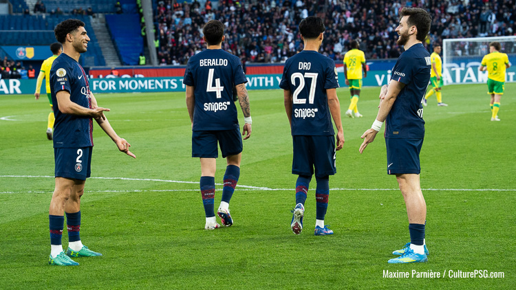 En match en retard de la 26e journée de Ligue 1, le PSG a logiquement et plutôt tranquillement dominé le FC Nantes en s'imposant 3-0 grâce à un doublé de Kvaratskhelia et un but de Doué. Retour sur les performances individuelles des Parisiens au cas par cas.
