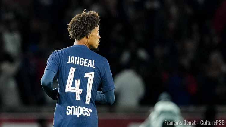 En fin de contrat aspirant au PSG en juin 2026, le jeune Mathis Jangeal (17 ans) se dirige vers un départ libre en fin de saison, même si le club espère encore pouvoir lui faire signer son premier contrat professionnel.