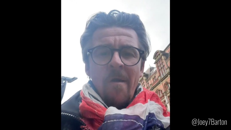 Passé par l'OM lors de la saison 2012/2013, Joey Barton a dérapé avant le huitième de finale retour entre le PSG et Liverpool.