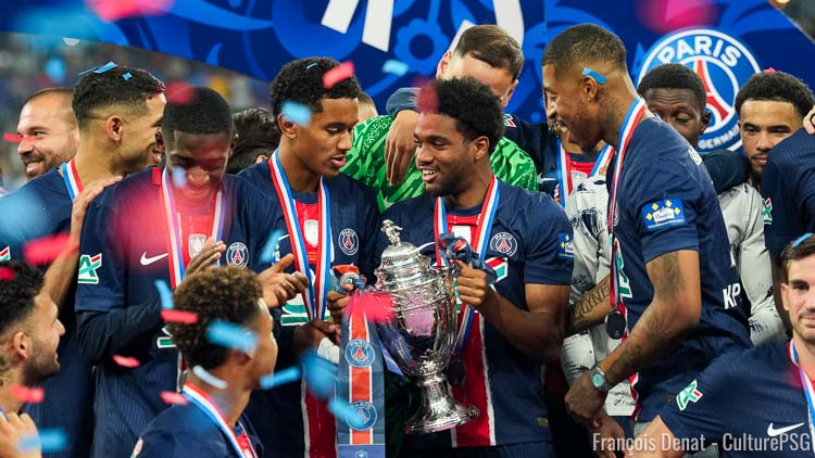 A deux jours de sa finale de Champions League face à l'Inter Milan, le PSG s'est entraîné ce jeudi matin au Campus de Poissy et était cette fois au grand complet puisque Presnel Kimpembe était de retour.