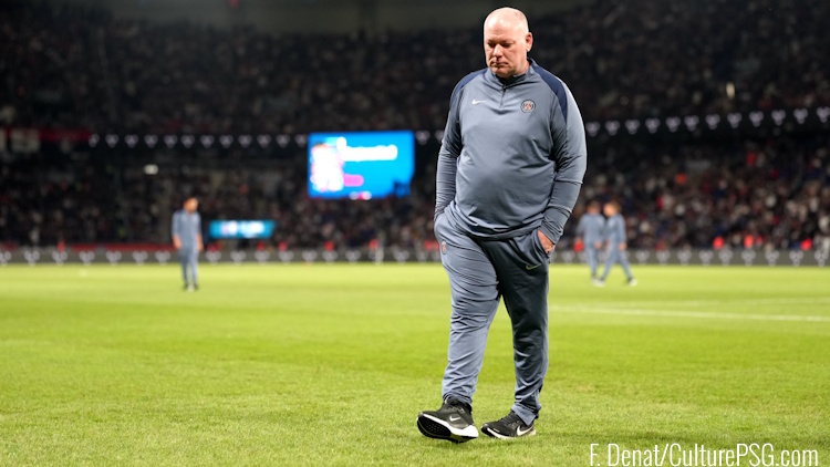 Très critiquée par Luis Enrique après PSG/Angers (1-0), la pelouse abîmée du Parc des Princes devrait toutefois plus gêner l'équipe de France que le PSG dans les semaines à venir. Jonathan Calderwood (photo) n'a pas pu faire de miracles face à la canicule.