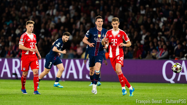 A deux jours du choc Bayern/PSG, en demi-finale retour de Champions League, il est déjà possible de définir les tendances des compositions des deux équipes. Par rapport à sa victoire 5-4 de l'aller, le PSG sera privé d'Achraf Hakimi, ce qui obligera Luis Enrique à changer son onze et à repositionner normalement Warren Zaïre-Emery.