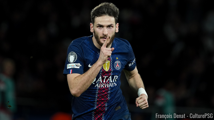 En match en retard de la 26e journée de Ligue 1, le PSG n'a pas laissé la moindre chance au FC Nantes en s'imposant 3-0 grâce à un doublé de Kvaratskhelia, le meilleur parisien du soir, et Doué. Tous les Parisiens ont été bons, voici leurs notes pour ce PSG/Nantes (3-0) :